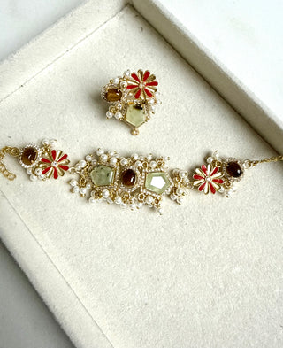 Gulabi Noor Prehnite Gemstone Pearl Haath Phool Indian Bracelt With Ring