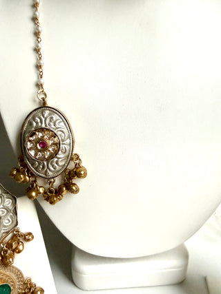 Heeraa Tika Set