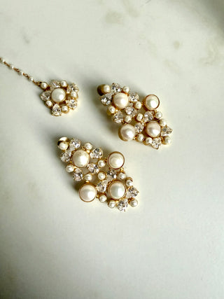 Noor-e-Moti Pearl Crystal Set