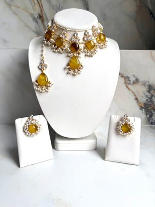 Zariya Golden Pearl Choker Set