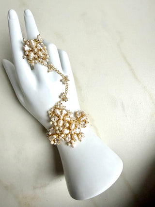 Pearl Cluster Haathpool