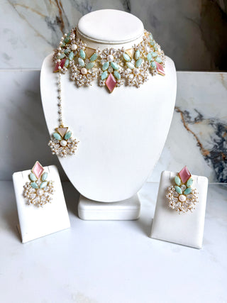 Aqua Blush Royale – Statement Choker Set
