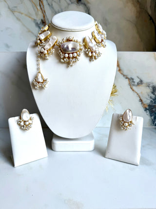 Nadia Pearl Set