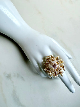 Pearl Crystal Stamtement Ring