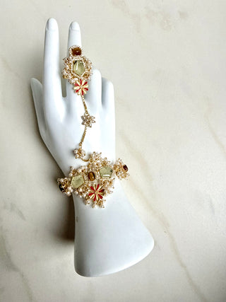 Gulabi Noor Prehnite Gemstone Pearl Haath Phool  With Ring