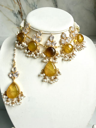Zariya Golden Pearl Choker Set