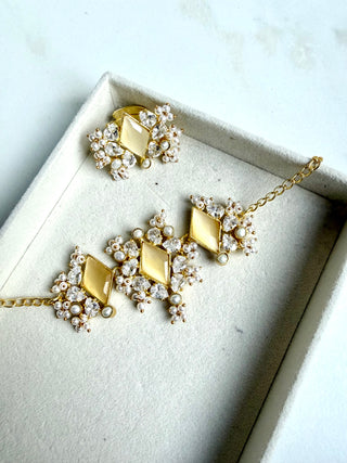 Royale Golden Ring & Bracelet Set