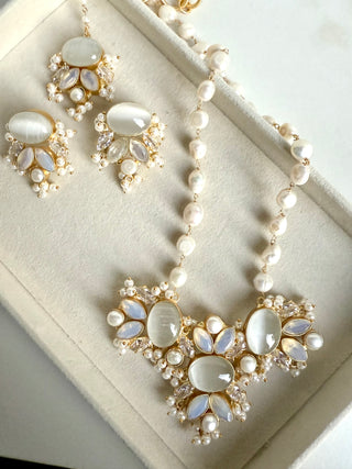 Chandrika – Moonlit Pearl Mala Set