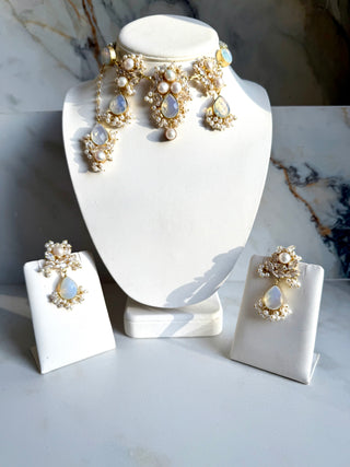 Rajkumari Selenite Set