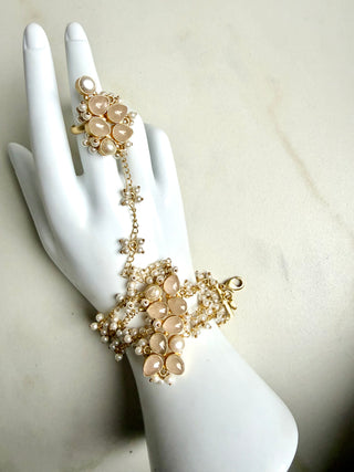 Quartz Haathpopl Bracelet