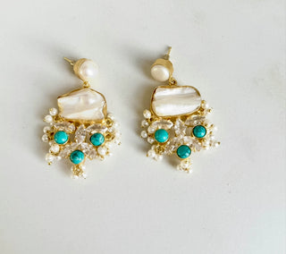 Pearl cluster earrings