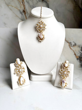 Jodhaa Pearl Tika Set