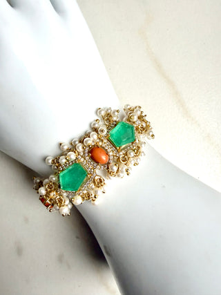 Gulnaar Green Pearl Bracelet With Ring