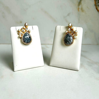 Jas grey Earrings
