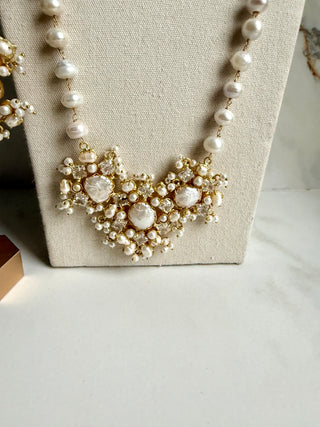 Mother Of Pearl Crushed Pearl & Crystal Mala Set