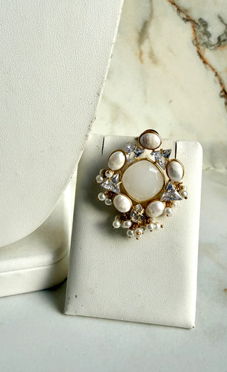Aab-e-Noor White Set