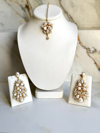 Madhuri Pearl Tika Set