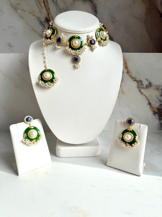 Noir Emerald Pearl Choker Set