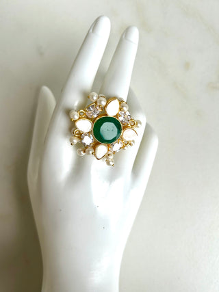 Emerald & Pearl Ring