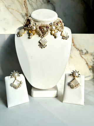 Meena Pearl Set
