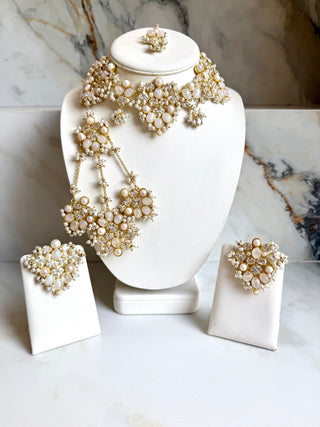 Mehrunsia White Bridal Set