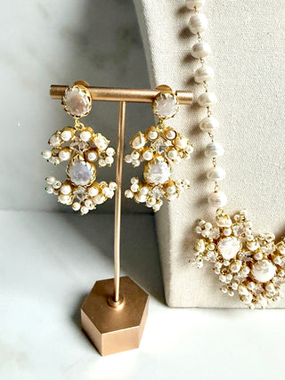 Mother Of Pearl Crushed Pearl & Crystal Mala Set