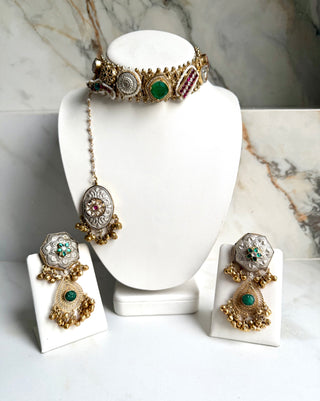 Heeraa Tika Set