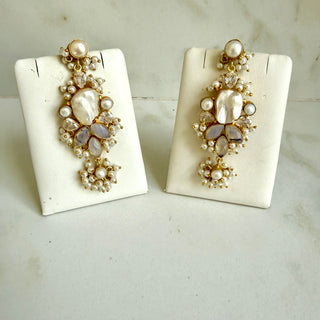 Zariya Pearl Earrings