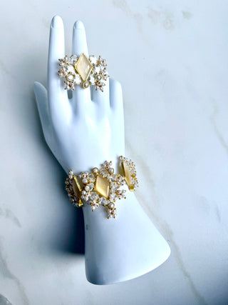 Royale Golden Ring & Bracelet Set