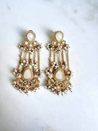 Noor Pearl Cascade White Earrings