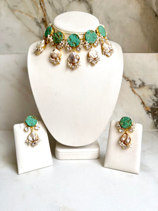 Noor Turquoise Pearl Choker Set