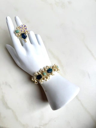 Gulabi Noor Green Gemstone Pearl Haath Phool Indian Bracelt With Ring - Meeraa Jewels