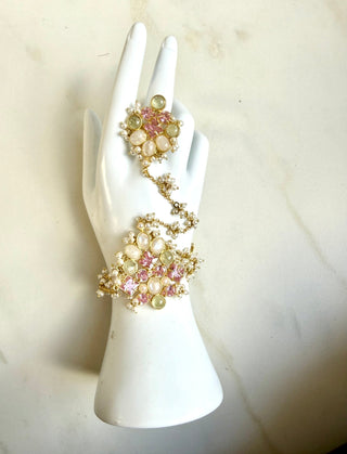 Mehrunsia Prehnite Haathpool Set - Meeraa Jewels